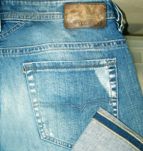 Hot authentic jeans - *hot,