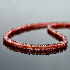 Bellissima collana da ragazza