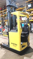 CARRELLO ELEVATORE RETRATTILE