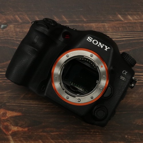 Sony alpha a99 - alpha,