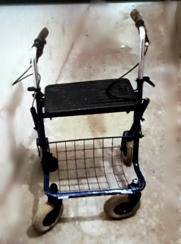 Deambulatore per anziani usato - per,