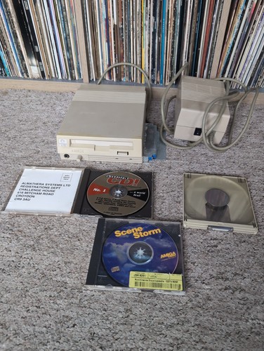 Commodore amiga a570 rom - commodore, cd