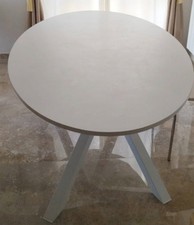 Tavolo ovale effetto pietra bianco gambe intrecciate - IKEA Mariedamm 