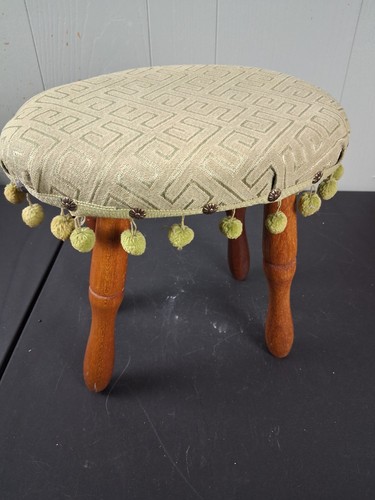 Sgabello ovale imbottito - , stile