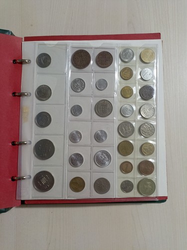Album raccoglitore per - , monete