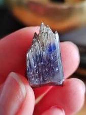 Massive Pleochroic Colour