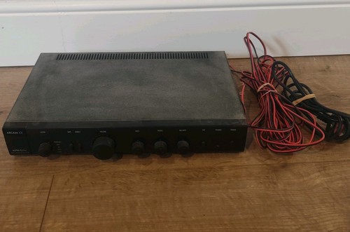 Amplificatore stereo integrato