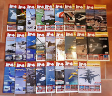 LOTTO 26 RIVISTE JP4 MENSILE DI AERONAUTICA E SPAZIO (2009-2010-2011)