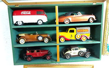 6 modellini auto con vetrina, alcuni modificati
