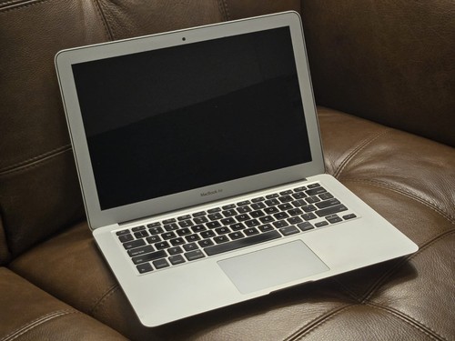 Apple macbook air early - apple,