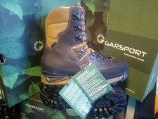 Scarponi da montagna anfibiati