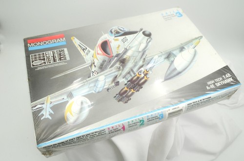 Monogram kit skyhawk high - skyhawk,