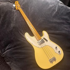 Fender Vintera II 70s