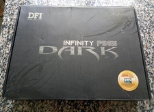 Scheda madre DFI P965-S Infinity Dark con processore Intel Core2 Duo E8200