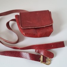 Mini Borsa/Marsupio da Cintura in Vera Pelle Rossa Vintage (10x8 cm) con Cinturi