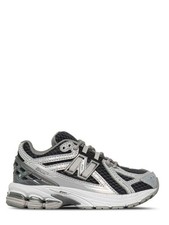New Balance sneakers unisex