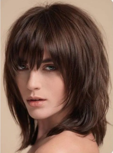 Acconciatura shag marrone moda