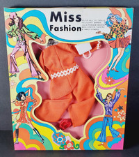 NUOVO VINTAGE Miss Fashion