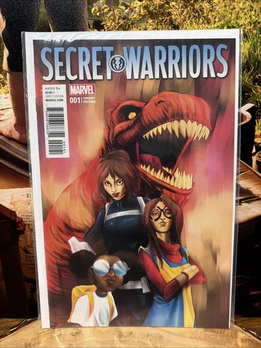 2017 marvel comic secret - comic,