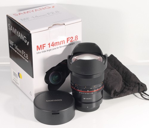 Samyang 14mm 8 z lens - f/2.8,