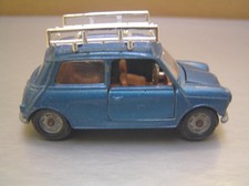 Mebetoys A-61 Mini Minor Innocenti con portasci made in Italy scala 1/43