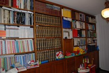 LIBRERIA IN NOCE CON DUE LETTI
