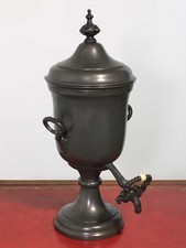 Antica caffettiera in peltro