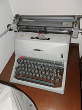 Olivetti macchina da scrivere