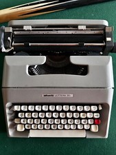 OLIVETTI Lettera 35 macchina da scrivere grigia vintage mai usata Con custodia 
