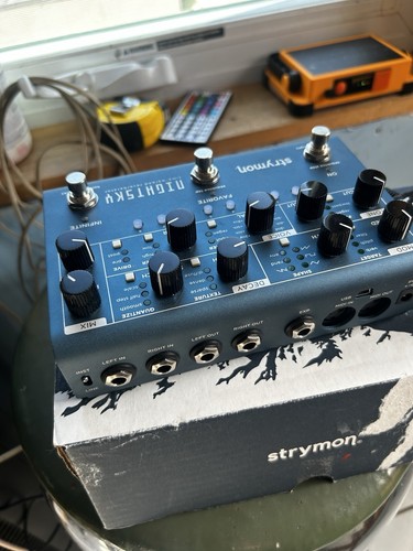 Strymon cielo notturno