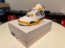 Nike Air Jordan 4 Retro Sulfur