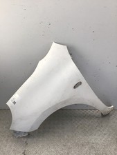 Parafango anteriore sinistro 680481