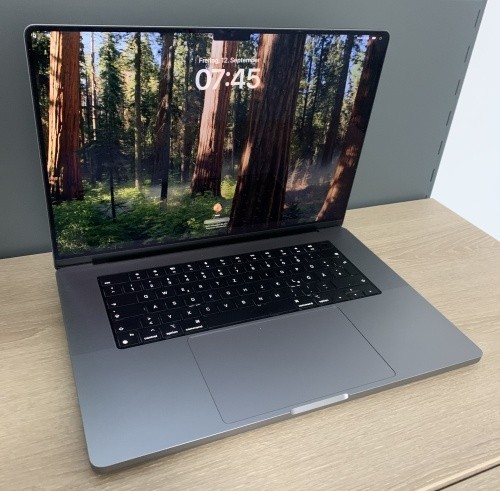 Macbook pro a2485 m1 - macbook, 16"