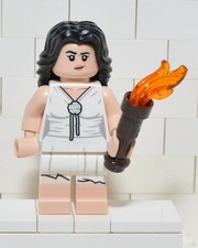 Lego iaj050 Marion Ravenwood Indiana Jones Predatori Arca Perduta 2023 set 77013