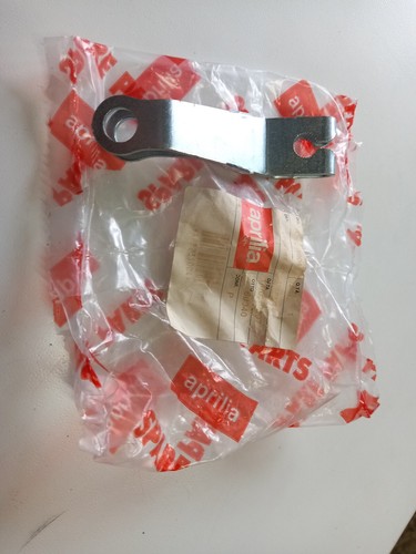 Aprilia ap8235004 leva - ap8235004,