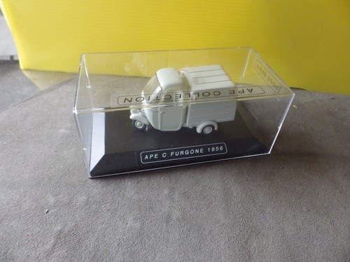 Ape triporteur - , /