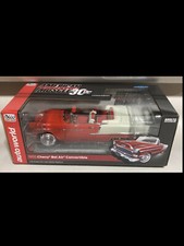 1955 Chevy Belair ROSSO/BIANCO 1:18 Autoworld 1265