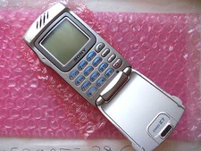 Telefono cellulare SONY CMD-Z7  BELLO