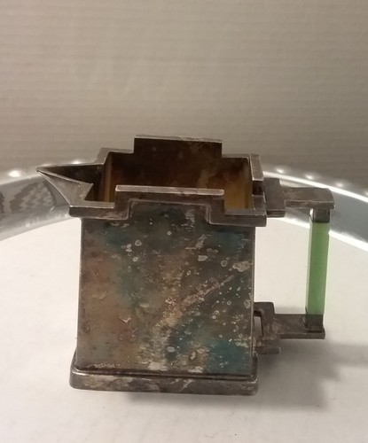 Piatto argento modernista