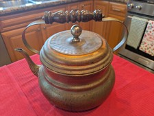 Antica teiera grande in rame