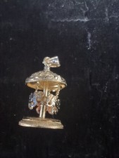 14k Gold pendant Rotating