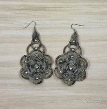 Orecchini in pizzo ricamati