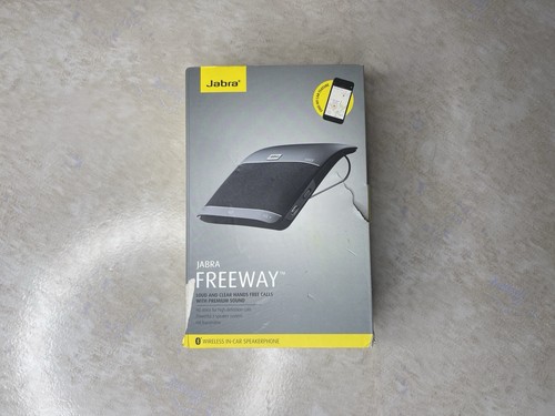 Nuovo open box jabra freeway - open,