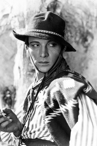 Rudolph valentino attore - valentino,