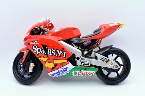 Modellino moto scala 12 - moto, 1:12