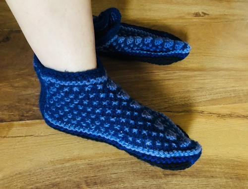 Pantofole all uncinetto - pantofole, viola