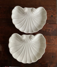 Coppia ciotole a forma di clam, capesante bianco/avorio made in England. Vintage 