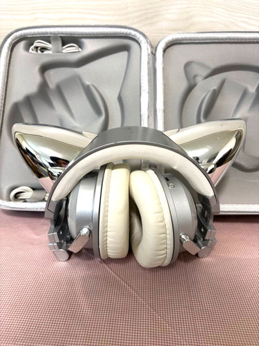 Brookstone ariana grande - brookstone,