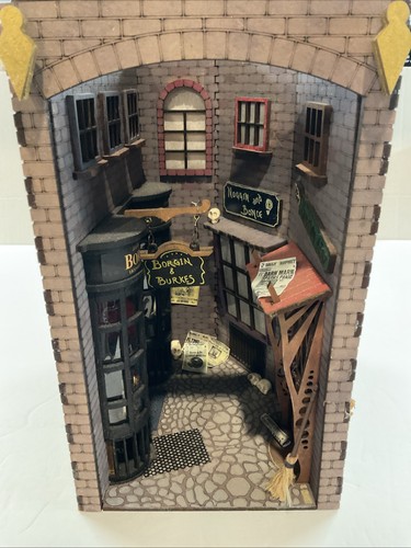 Knockturn vicolo book nook - knockturn,