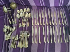 servizio di posate in stile